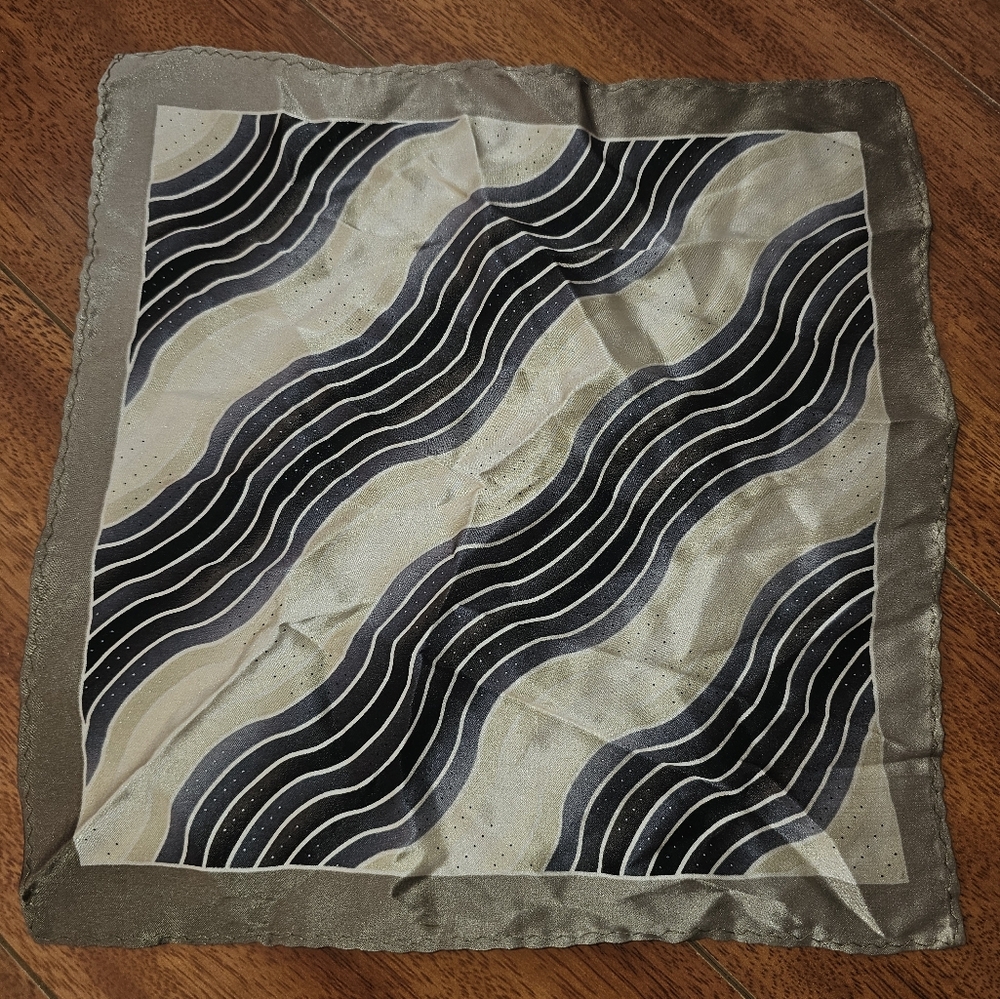 100% Silk Scarf with Wavy Pattern